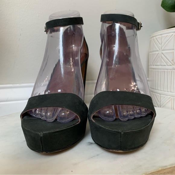 Matiko Black Cut Out Heel size 8 - Picture 3 of 14